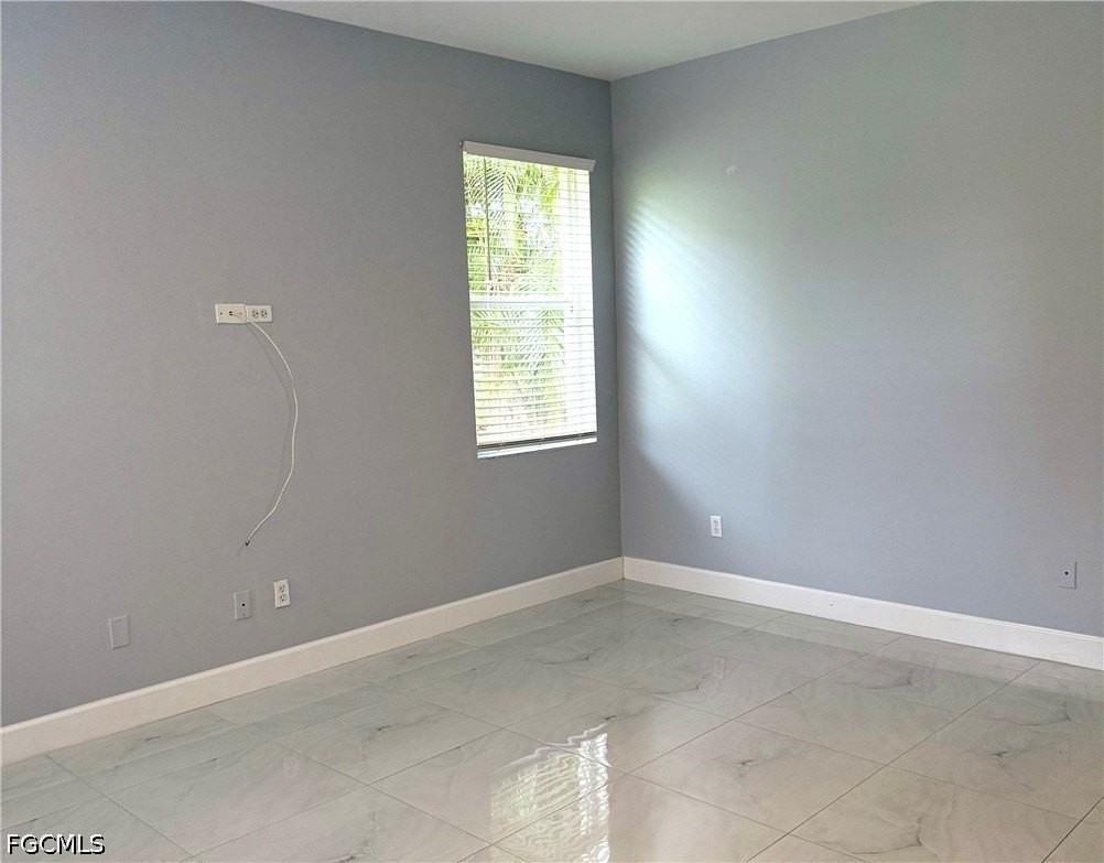 9561 Blue Stone Cir - Photo 4 of 18