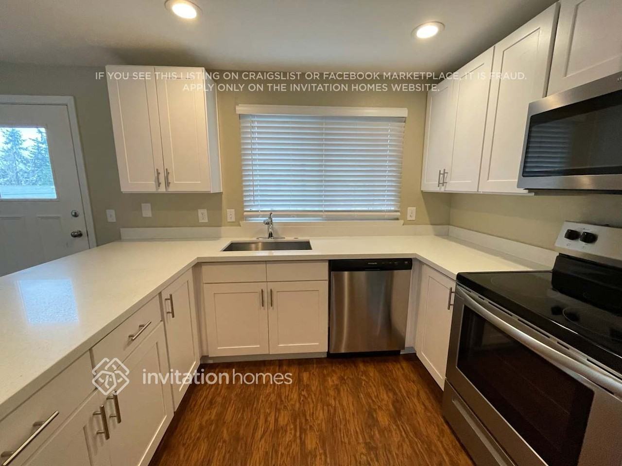 1216 S 236th Pl - Photo 5 of 12