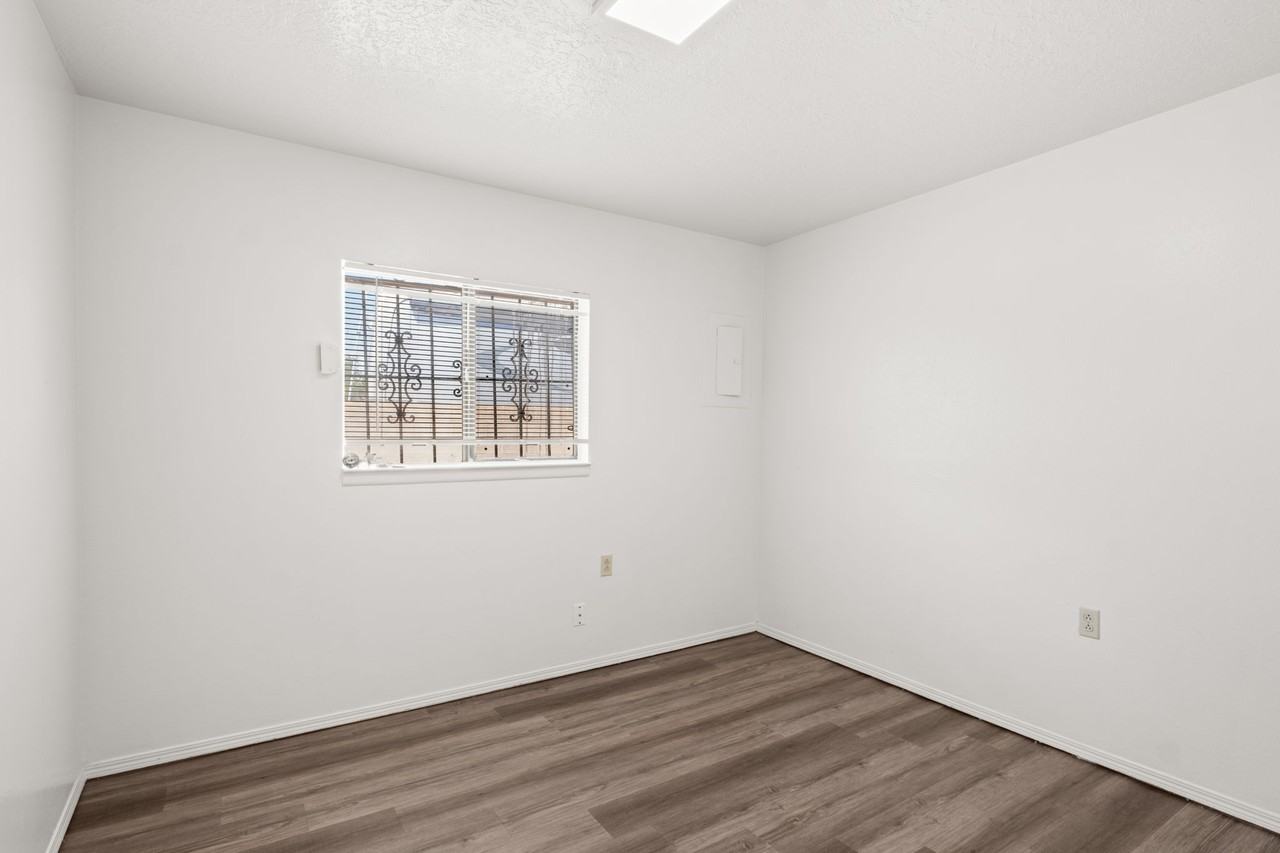 1105 Calle Mesquite #0 - Photo 7 of 14