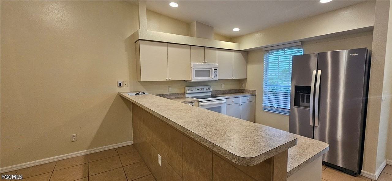 1628 Sw Santa Barbara Pl - Photo 4 of 16