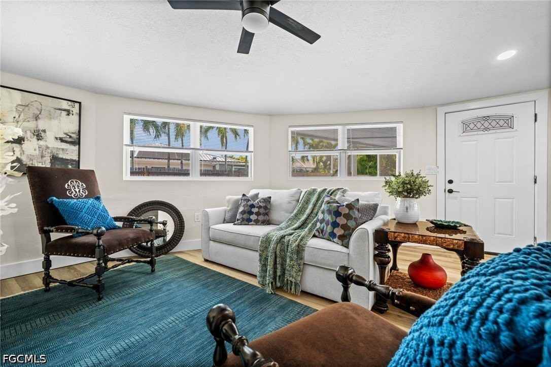 190 Tarpon Rd - Photo 4 of 47