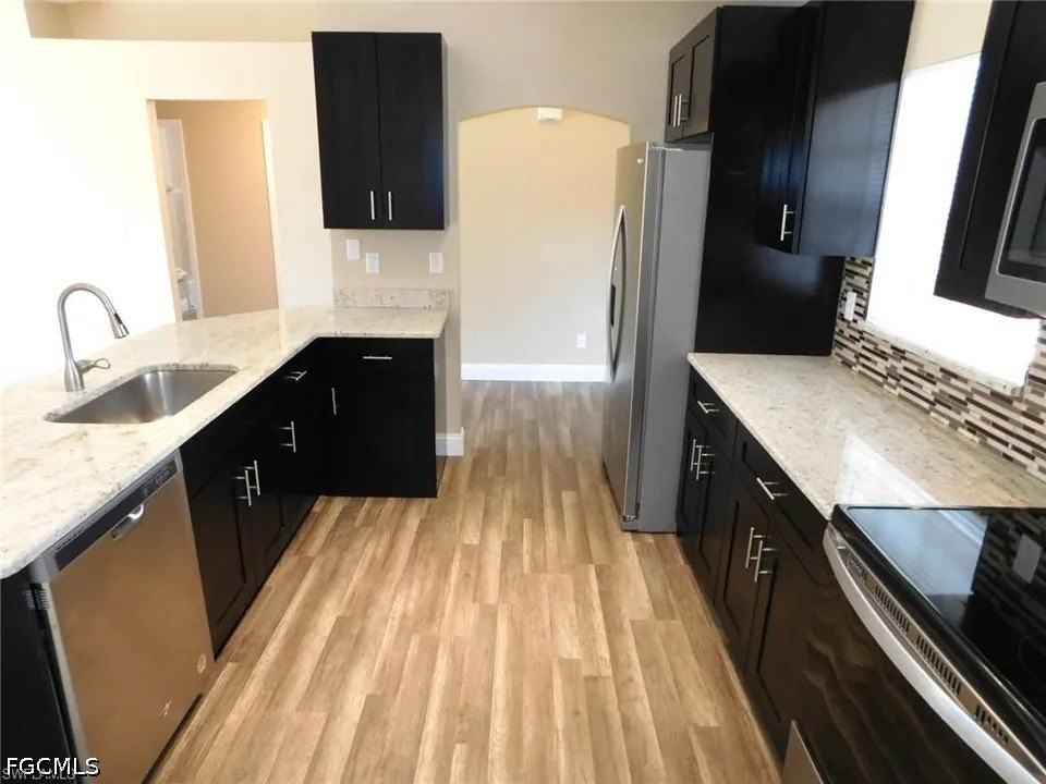 604 Thomas Sherwin Ave S - Photo 6 of 22