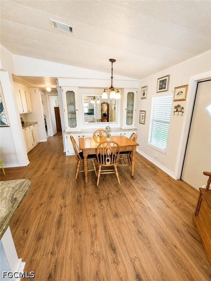 3404 Rainbow Ln - Photo 6 of 18