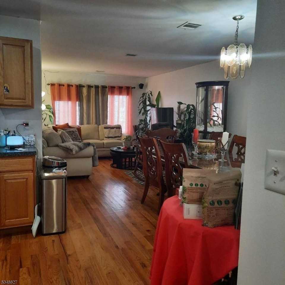 446 Marshall St #2 - Photo 3 of 14