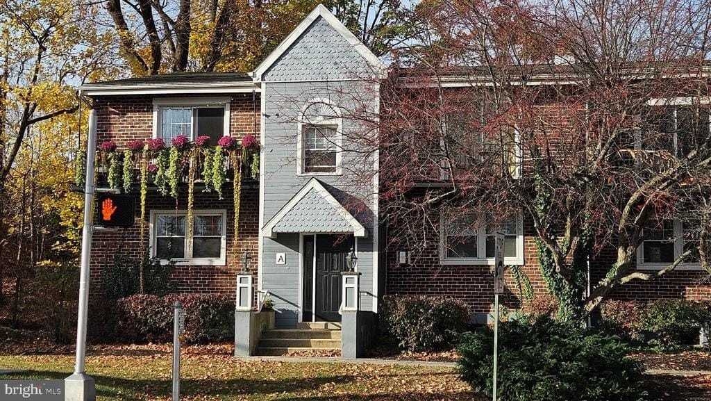 200 N Wayne Ave #9