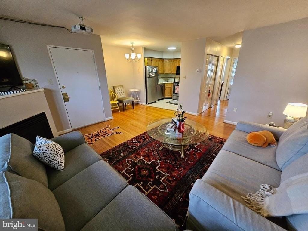 200 N Wayne Ave #9 - Photo 3 of 10