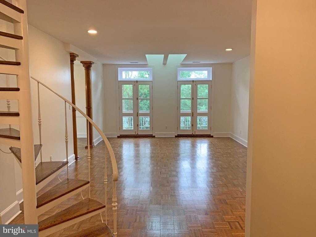 414 Old Lancaster Rd #405 - Photo 5 of 30