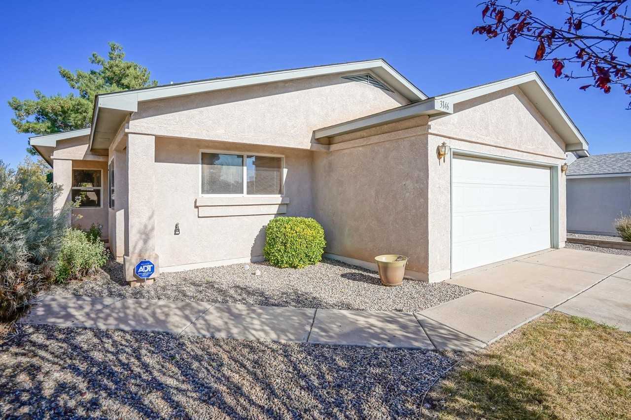 3146 Chama Meadows Dr Ne - Photo 2 of 32