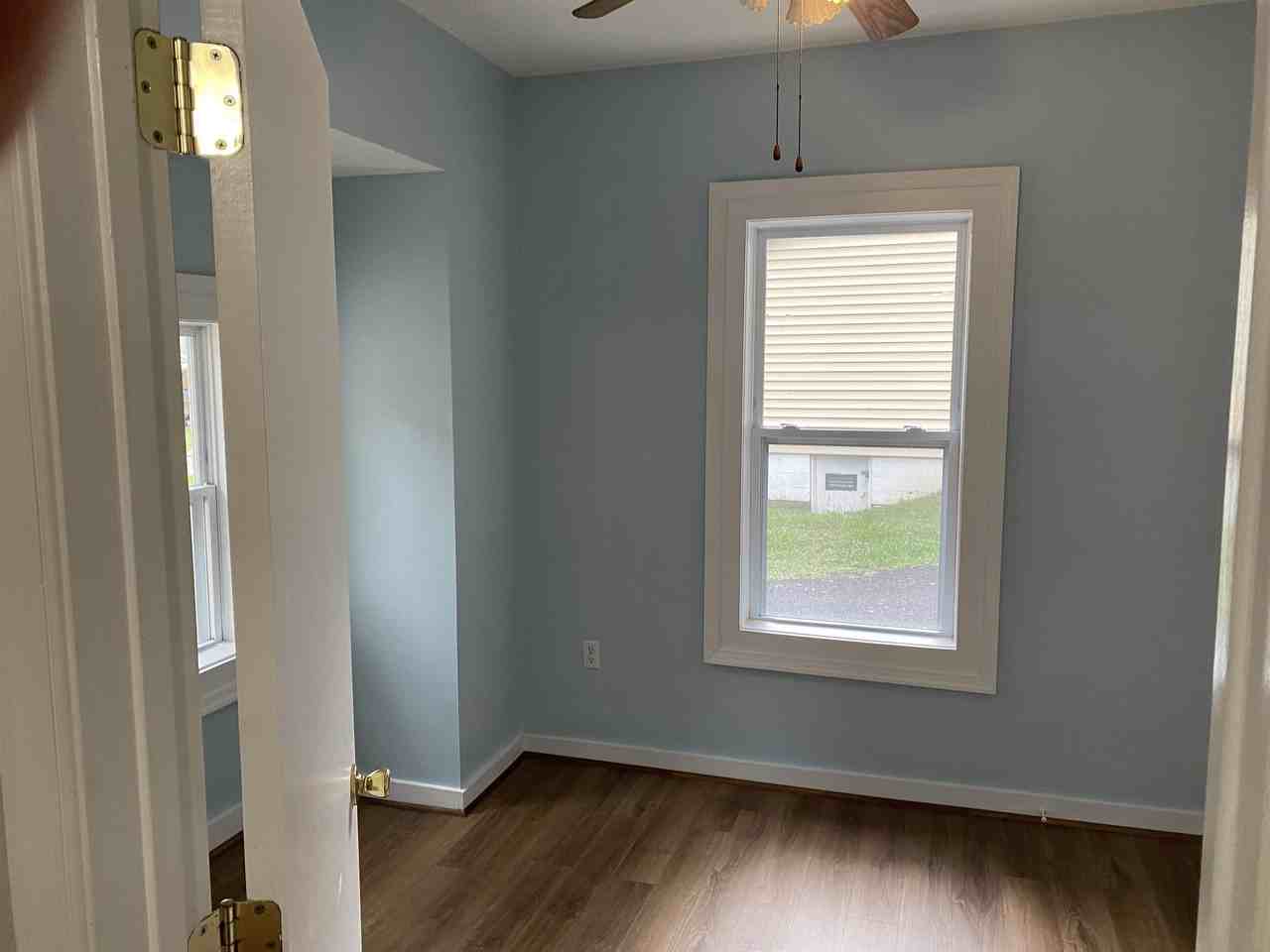 1733 Spring Hill Rd - Photo 2 of 14