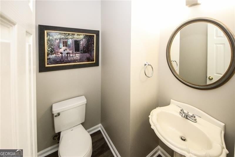 121 Stoneforest Dr - Photo 4 of 48