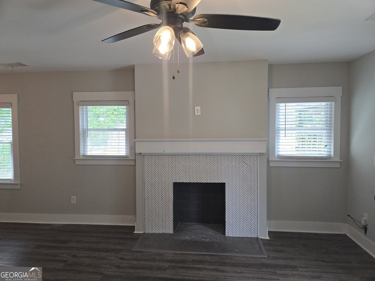 1029 Washington Heights Ter Nw - Photo 4 of 14
