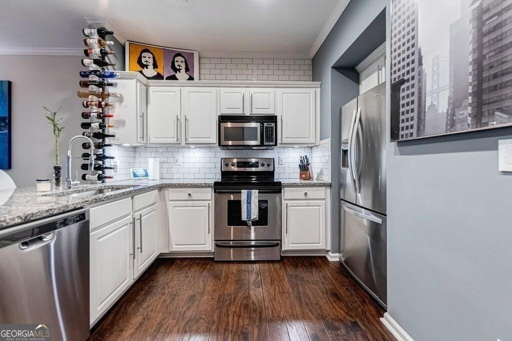 1146 Village Ct Se - Photo 6 of 38