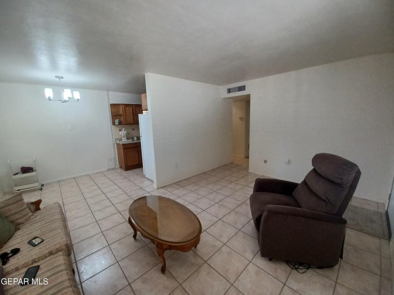 649 De Vargas Dr - Photo 4 of 36