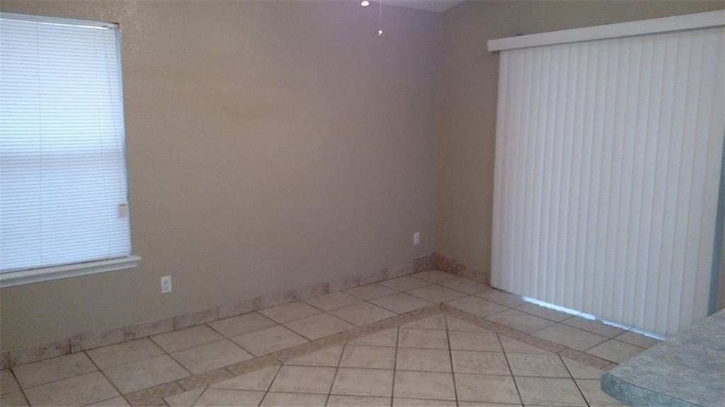 11832 Balladeer Ave - Photo 6 of 8