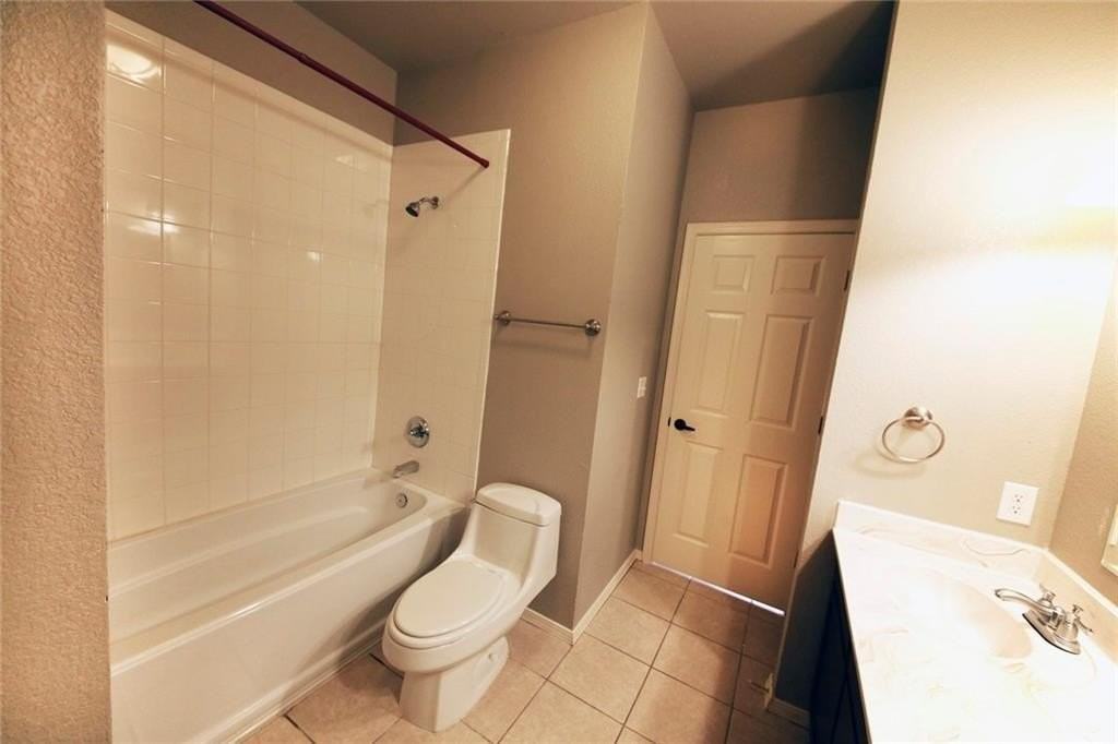 10132 Dyer St #8 - Photo 6 of 11