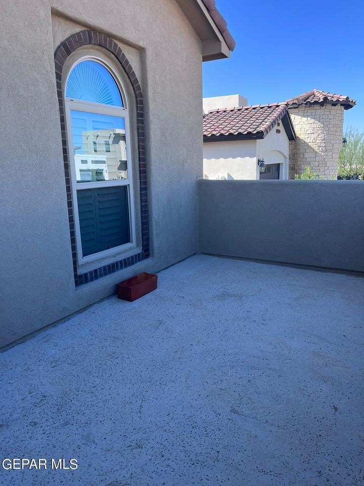 7442 Wooden Nickel Dr - Photo 4 of 50