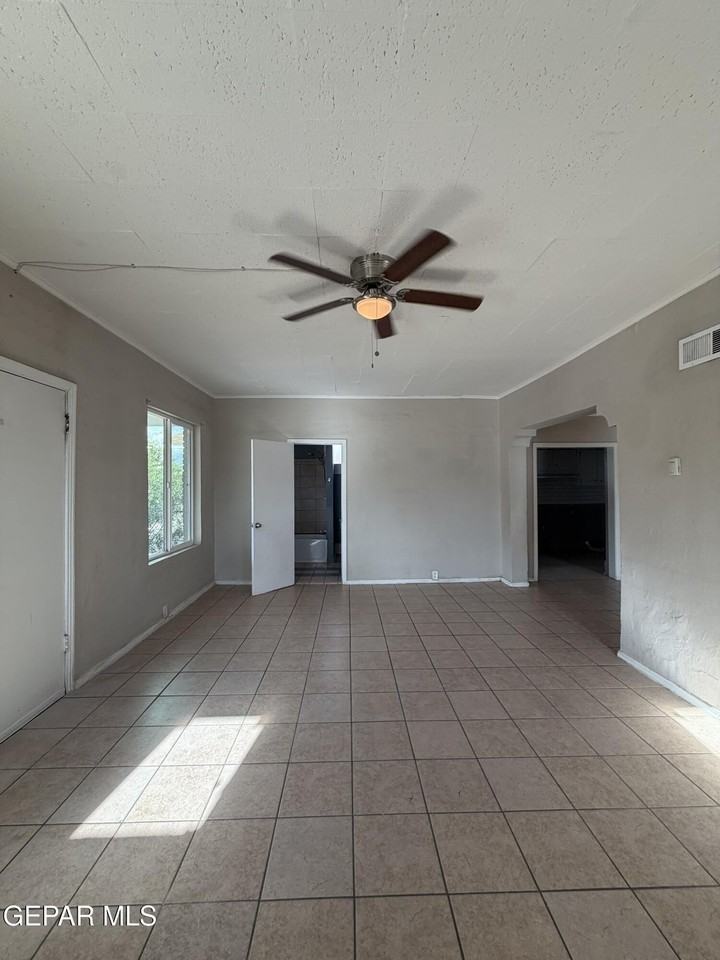 3000 Wyoming Ave - Photo 5 of 24