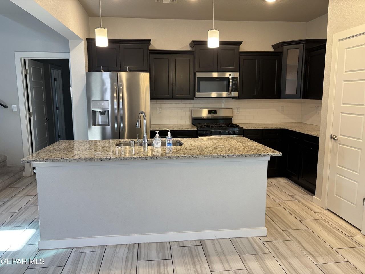 11571 Leonor Duran St - Photo 3 of 22