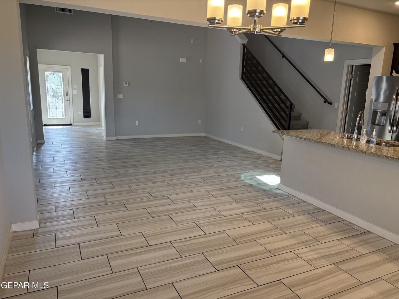 11571 Leonor Duran St - Photo 4 of 22