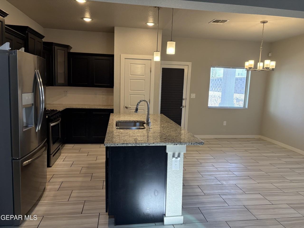 11571 Leonor Duran St - Photo 6 of 22
