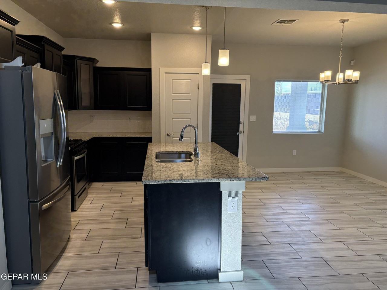 11571 Leonor Duran St - Photo 7 of 22
