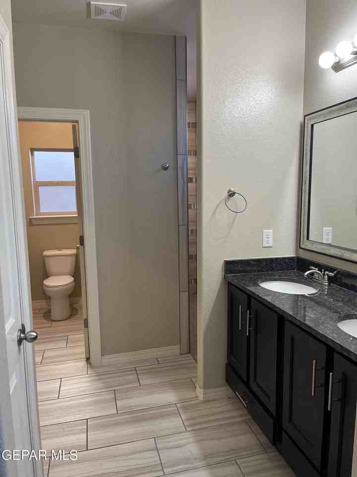 14823 Pebble Hills Blvd - Photo 7 of 16