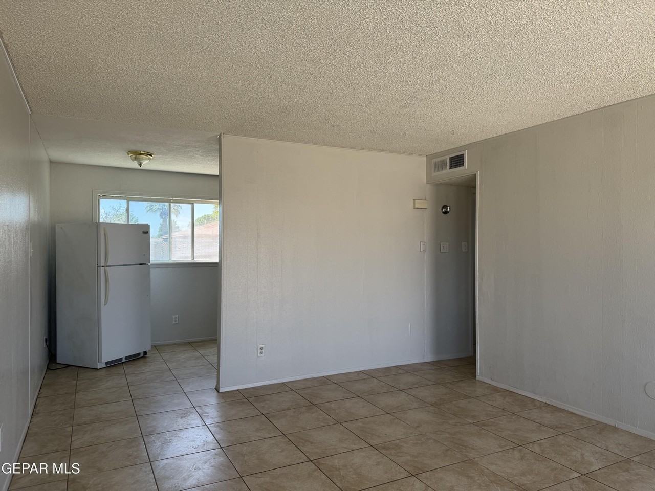 9606 Montrose Ct #11 - Photo 4 of 13