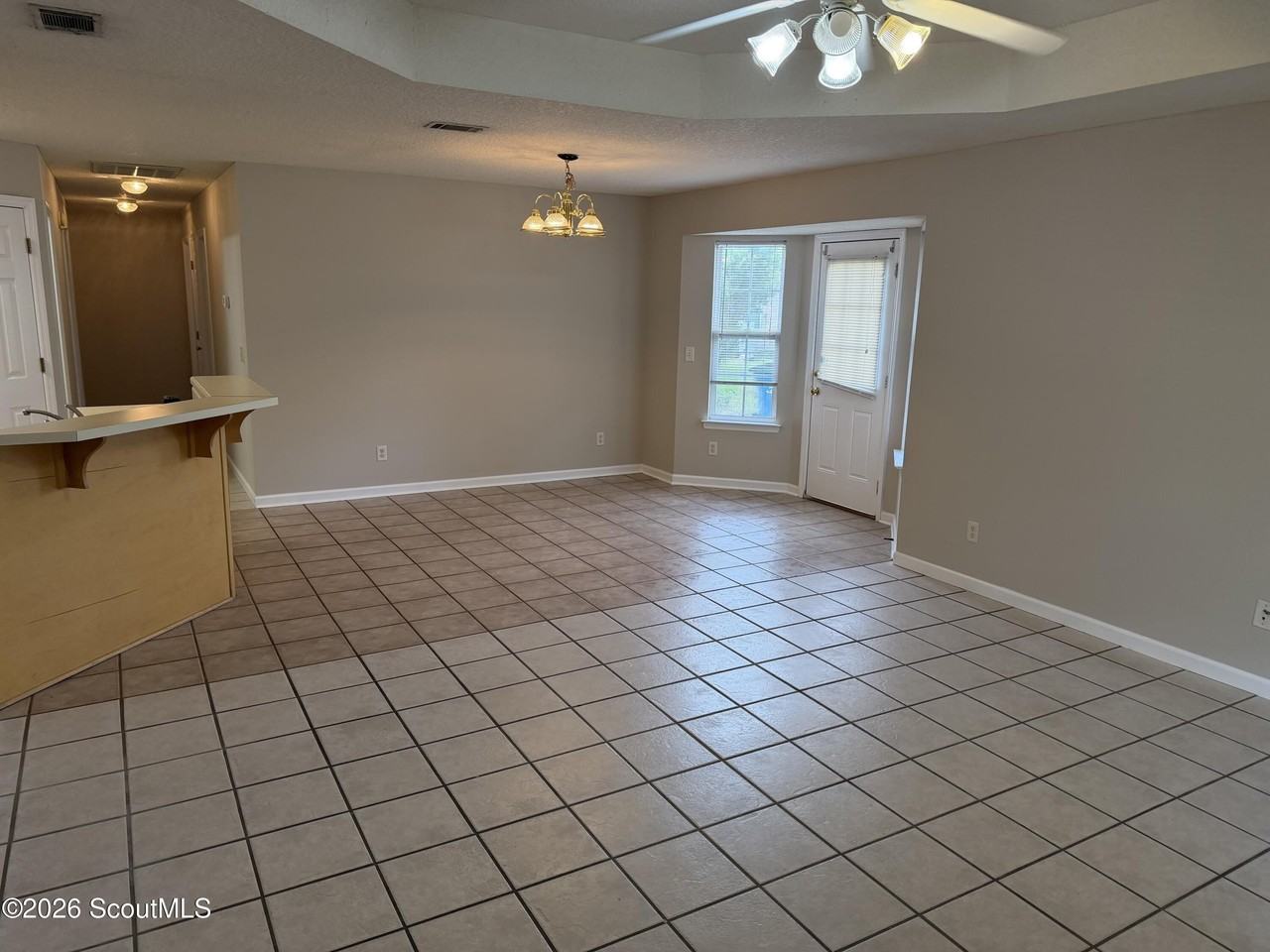 302 Windridge Dr - Photo 3 of 17
