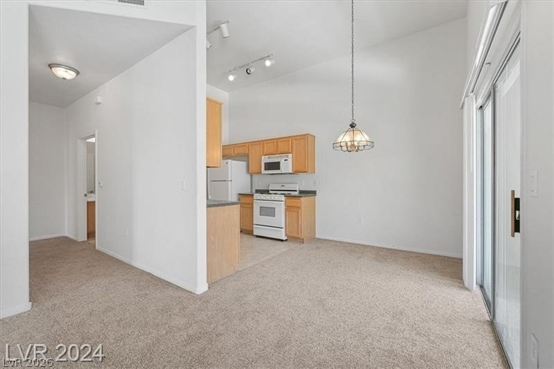 3540 Cactus Shadow St #204 - Photo 7 of 28