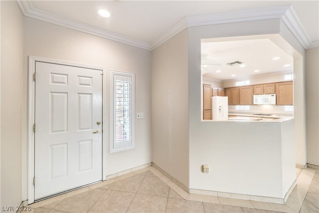 3055 Canal Walk Rd - Photo 4 of 50