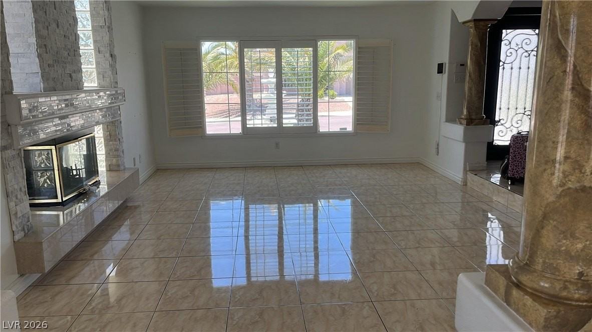 2702 Cricket Hollow Ct - Photo 4 of 15