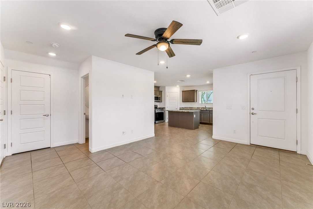3545 Golden Chariot Ave - Photo 4 of 22