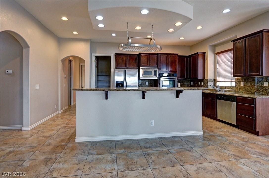 7560 Prancing Pony Ct - Photo 4 of 27