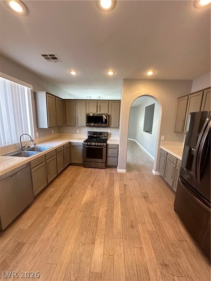 10340 Bentley Oaks Ave - Photo 6 of 25