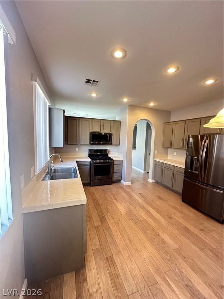 10340 Bentley Oaks Ave - Photo 7 of 25
