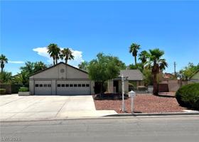 featured image of 6829 Laredo St