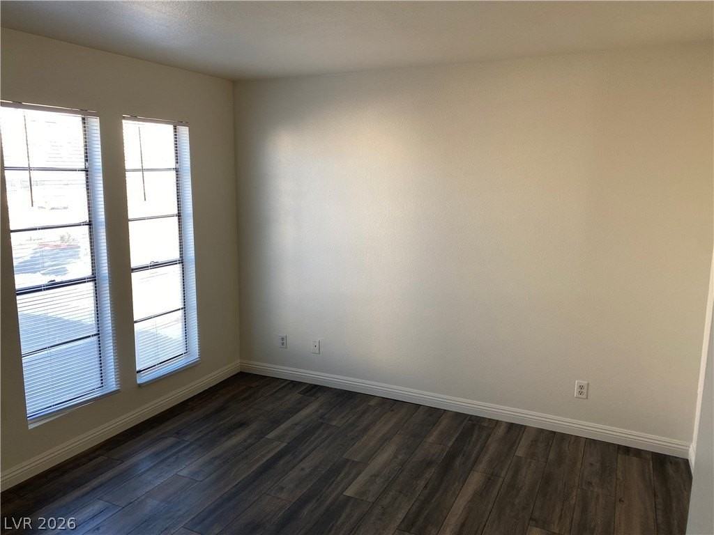 3911 Cambridge St #4 - Photo 6 of 9