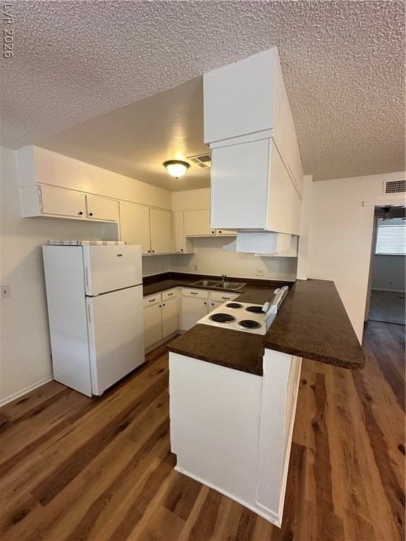 3355 Sylvia St #4 - Photo 6 of 14