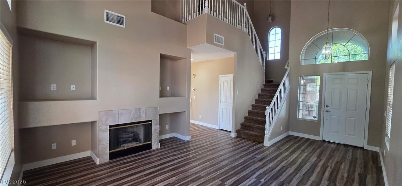 1132 Castle Point Ave - Photo 3 of 22
