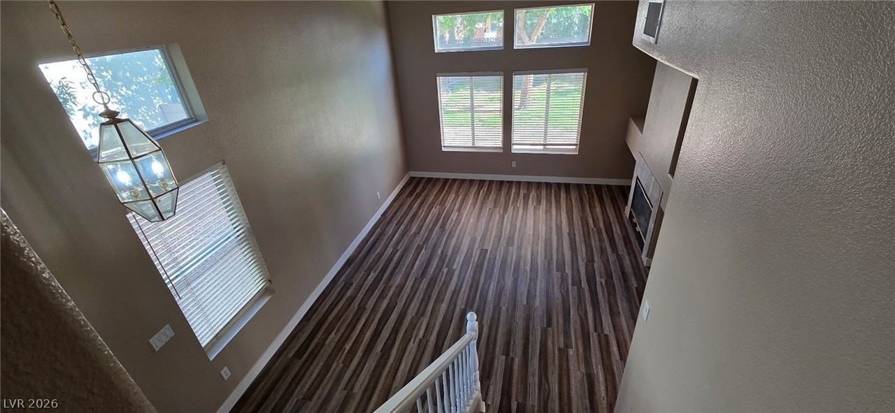 1132 Castle Point Ave - Photo 5 of 22