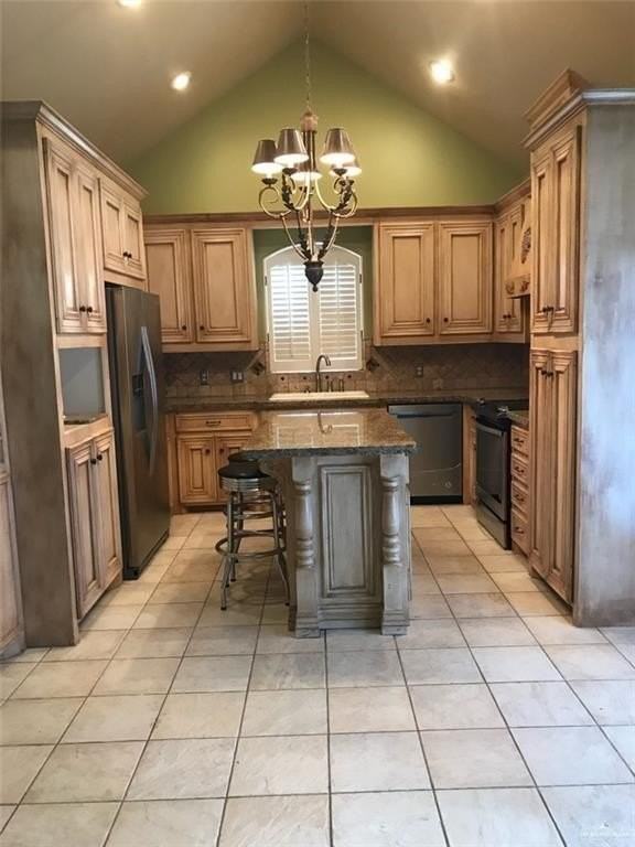 2516 Sequoia Dr - Photo 4 of 24