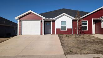 709 Short Leaf Ln - Photo 1 of 1