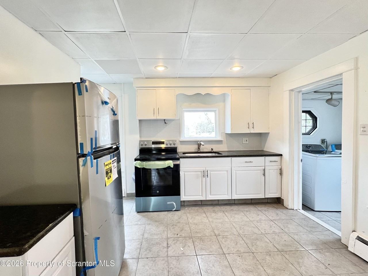 207 Midway Ave - Photo 4 of 17