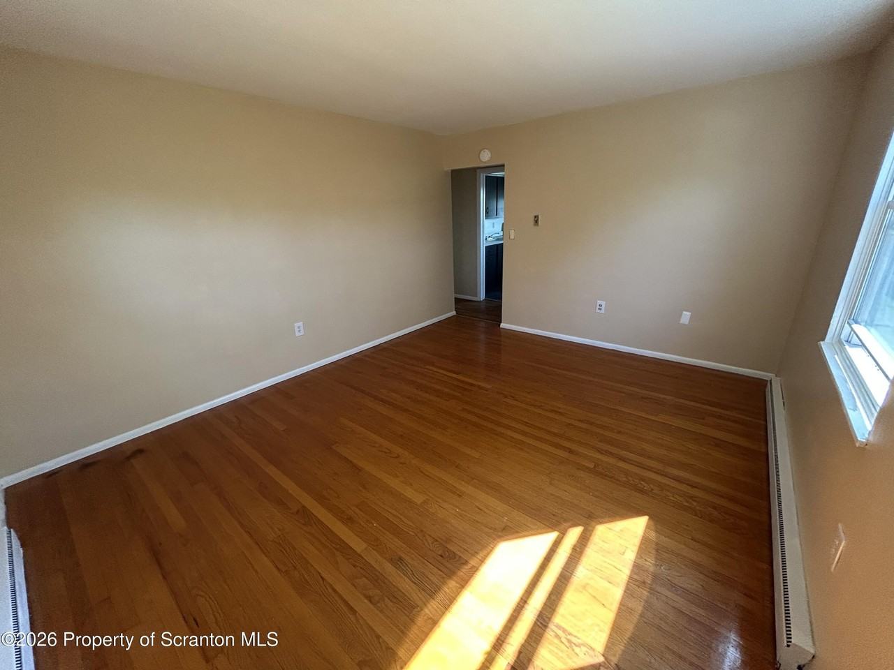 418 Pear St #2ndFL - Photo 4 of 18