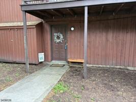 featured image of 2 Brandywine Ct #1