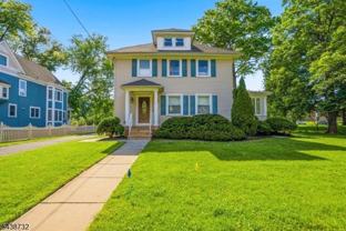 306 Walnut Ave - Photo 1 of 1