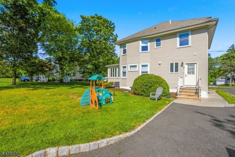 306 Walnut Ave - Photo 6 of 39