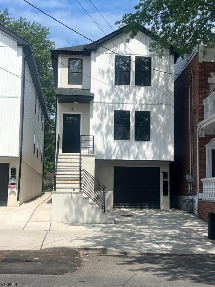 5 Montclair Ave - Photo 2 of 9