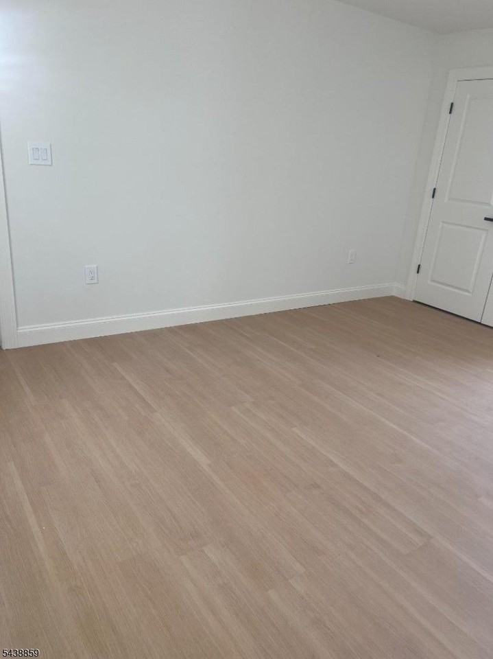 5 Montclair Ave - Photo 7 of 9