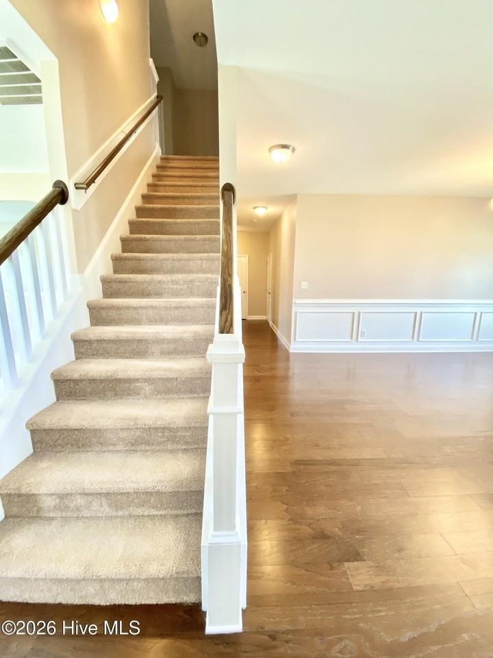 159 River Winding Rd - Photo 4 of 32